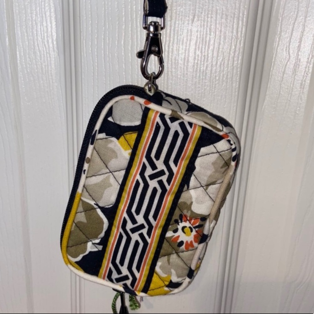 vera bradley tech case dogwood